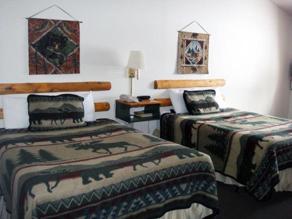 Hiawatha Lodge Inn Ігл-Рівер Номер фото