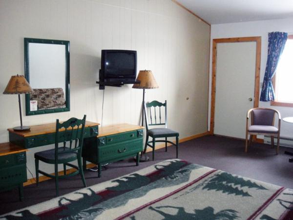 Hiawatha Lodge Inn Ігл-Рівер Номер фото